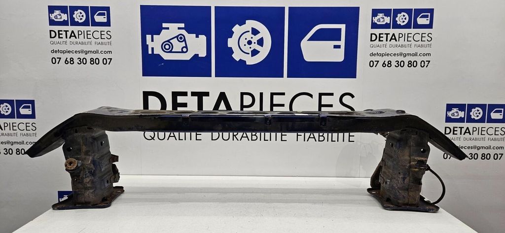 ✅TRAVERSE DE PARE-CHOC AVANT FORD FOCUS 2011 R: F0C172803 L: 80004503