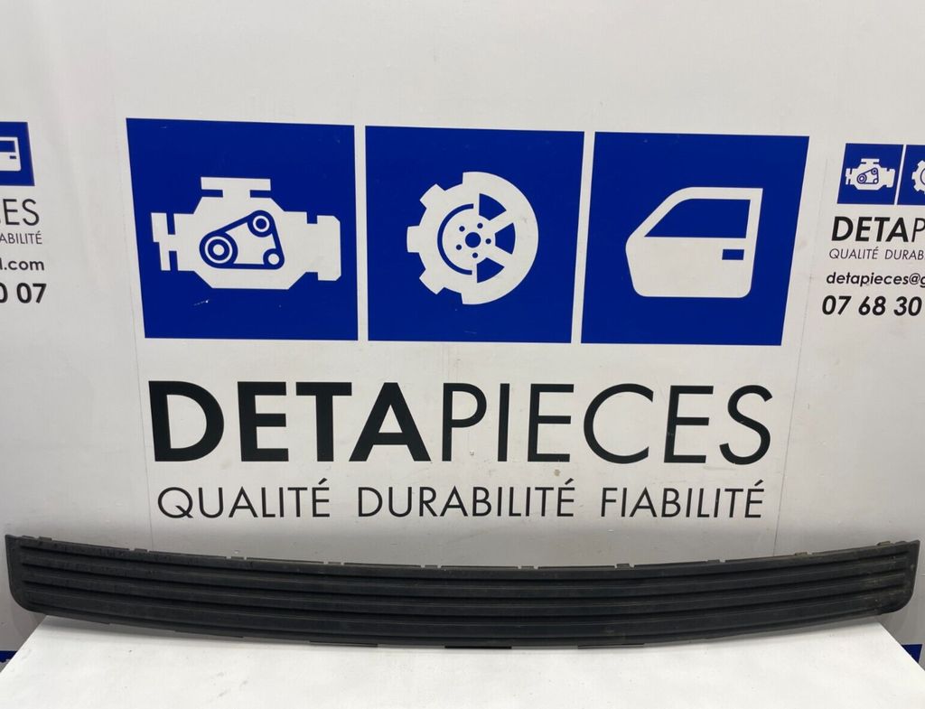 ✅Marchepied de pare choc arrière LAND ROVER DISCOVERY 8H22-17775-AA 82638224