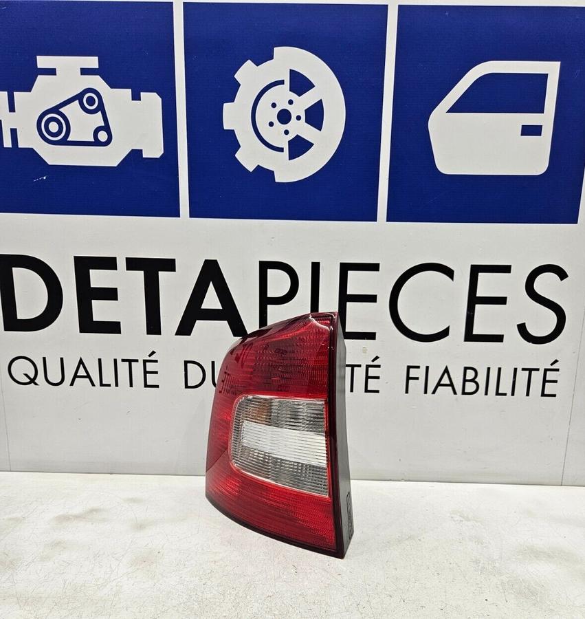 ✅FEU / PHARE ARRIERE GAUCHE SKODA OCTAVIA 2011 II combi 1Z9945257 81533734
