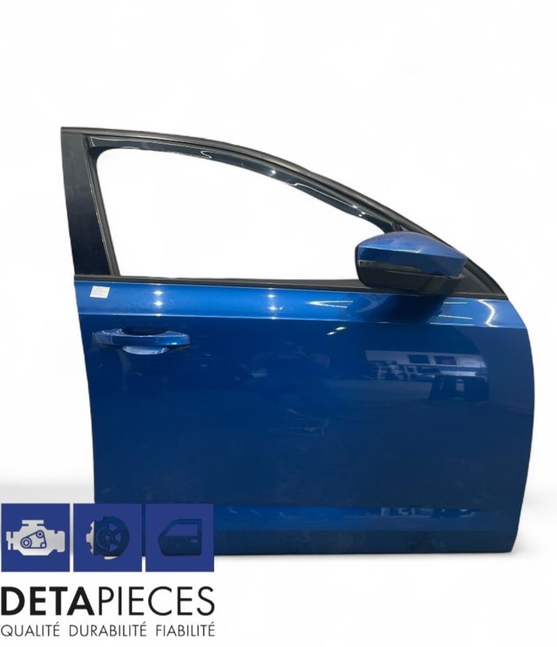 ✅Porte avant droite SKODA OCTAVIA 2016  5E0831052B 58629955 (SANS RETROVISEUR)