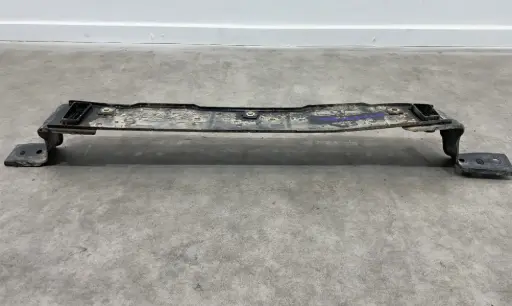 ✅Traverse inférieure de radiateur TOYOTA PROACE 2018 9673630480  9803302680 67735245 