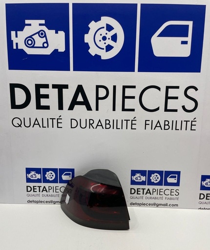 ✅FEU ARRIÈRE GAUCHE VOLKSWAGEN GOLF GTI 2,0 2010  52996724   5K0945095E