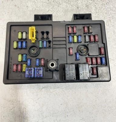 ✅Boîte à Fusibles CHEVROLET CAPTIVA 2008  96821082 67017315 