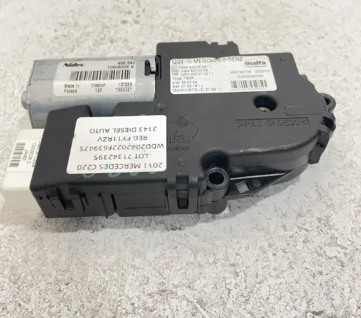 ✅Moteur / actionneur toit ouvrant MERCEDES C220 S204 2011 A2048200808 71342395 