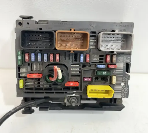 ✅Boîte à Fusibles PEUGEOT PARTNER 2014 9807028880 9636079380 Y0000014