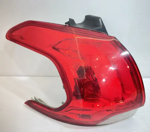 ✅Feu / phare arrière gauche PEUGEOT 2008 I 2014 9678074280 560067