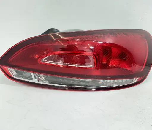 ✅Feu / phare arrière droite VOLKSWAGEN SCIROCCO III 2009 1K8945096H 556587