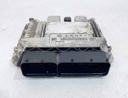 ✅Ecu Calculateur Moteur VOLKSWAGEN SCIROCCO III 2009 2.0ES 06J906026AR 556587