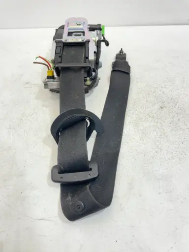 ✅Ceinture de Sécurité avant Droit MERCEDES C200 2010 616424600 2048602686 560752