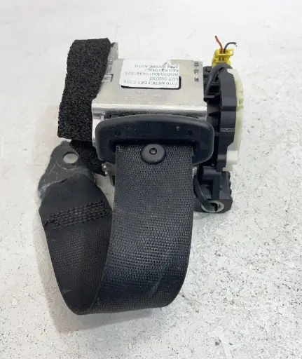 ✅Ceinture de Sécurité arrière Droite MERCEDES C200 W204 2010 33059929 560752