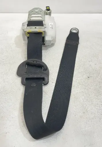 ✅Ceinture de Sécurité avant Droite TOYOTA AVENSIS III Wagon 2013 7P1510-P 556980