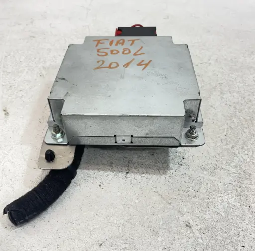 ✅Module électronique FIAT 500L 2014 503950410301 561046