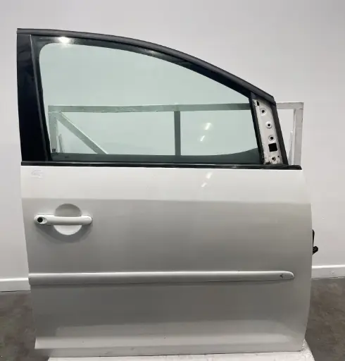 ✅Porte avant droite VOLKSWAGEN TOURAN 2013 1T0831056AB 583346 
