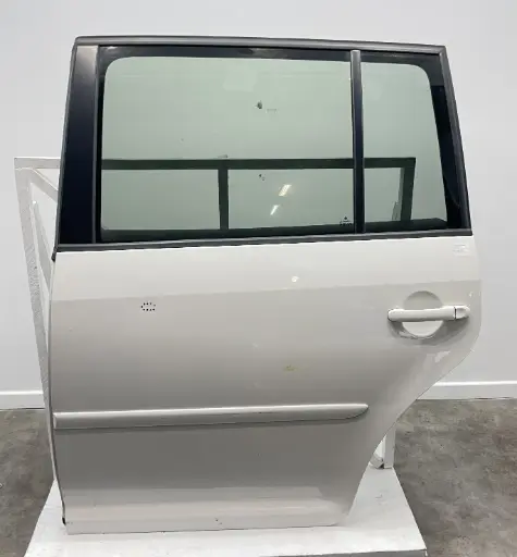 ✅Porte arrieré gauche VOLKSWAGEN TOURAN 2013 1T0833055S 583346 