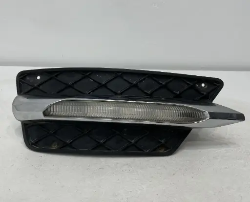 ✅Phare de jour LED droite MERCEDES C220 2012 S204 A2049069000 A2048851453 581314