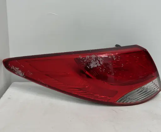 ✅Feu / phare arrière gauche HYUNDAI IX35 2012 92401-2Y0 924012Y0 581569 