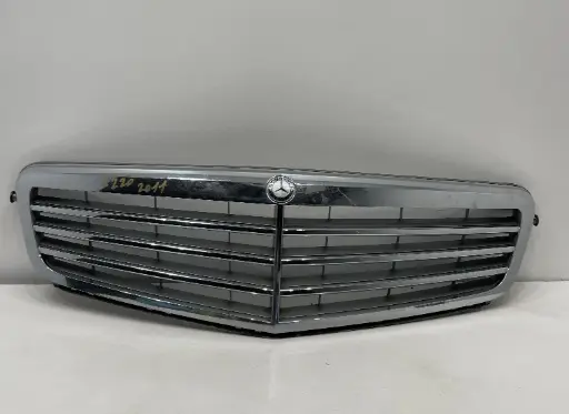 ✅Grille/Calandre MERCEDES C220 2011 S204 A2048801483 2048801483 582143