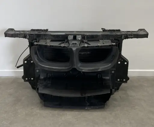 ✅Support de radiateur sur cadre face avant BMW 116D 2011 E87 51647193192 581053 