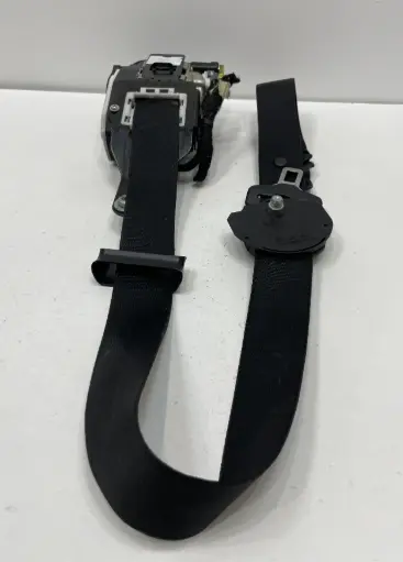 ✅Ceinture de Sécurité avant gauche MERCEDES E220 2014 W212 62004800 74520915