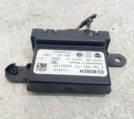✅Module unité de commande PDC FIAT 500L 2014 0263004777 51990950 561046