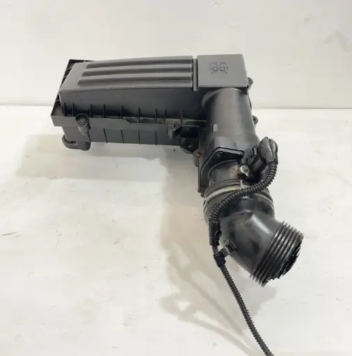 ✅BOÎTIER DE FILTRE A AIR /DÉBITMÈTRE VOLKSWAGEN SCIROCCO 2009 1K0129607 556587