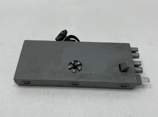 ✅Amplificateur d'antenne JAGUAR XF 2010 X250 8X2318C847CC 580268