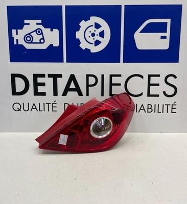 ✅FEU / PHARE ARRIÈRE DROIT OPEL CORSA E 2015  13211841  63947834